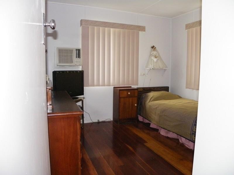 4 Hunter Street, Woodridge QLD 4114