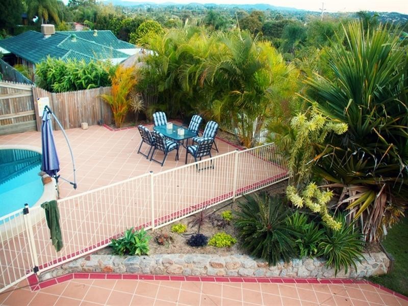 8 Kabang Court, Tanah Merah QLD 4128