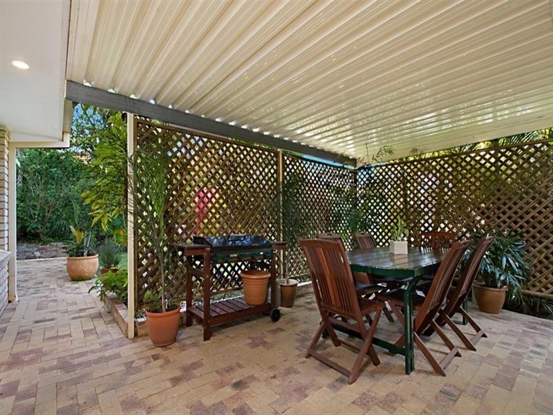 25 Yvonne Crescent, Mount Warren Park QLD 4207