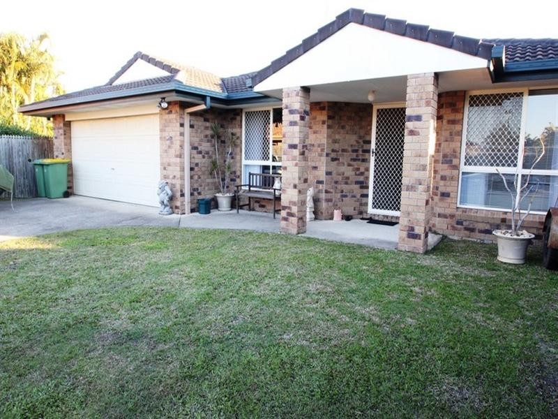 8 Parry Court, Windaroo QLD 4207