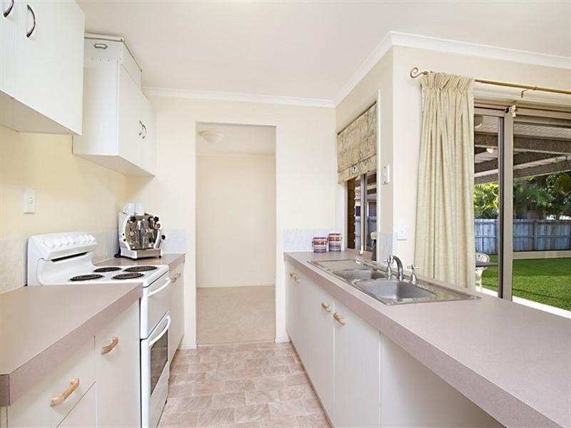 33 Tansey Drive, Tanah Merah QLD 4128