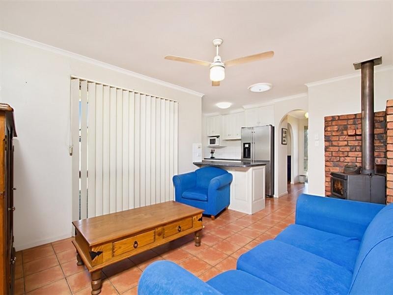 86 Chatswood Road, Springwood QLD 4127