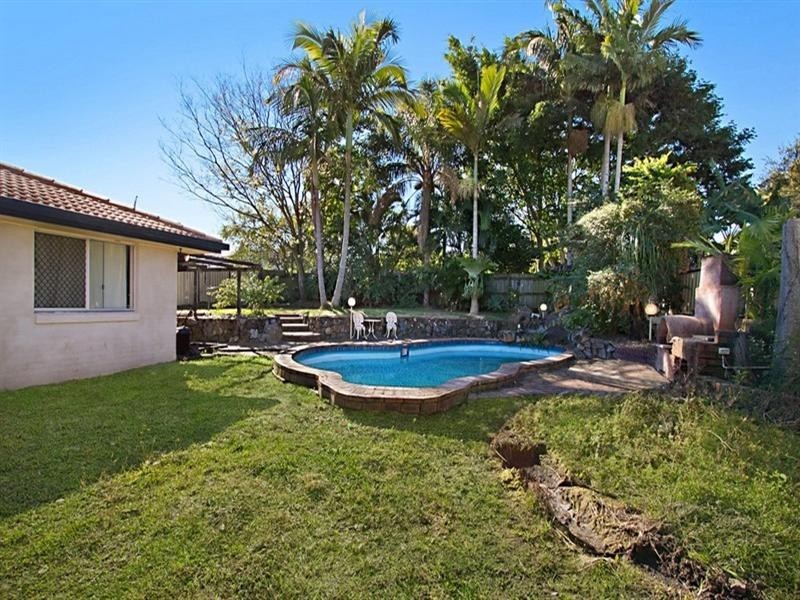 86 Chatswood Road, Springwood QLD 4127