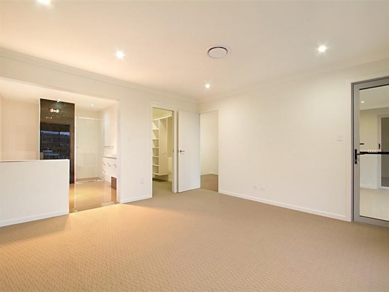 14 Baxton Place, Shailer Park QLD 4128