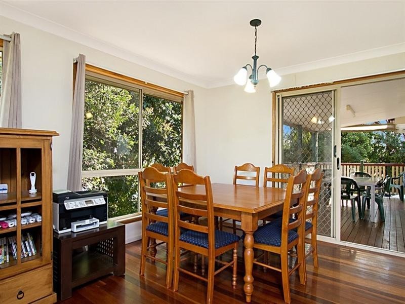 27 Sundar Crescent, Tanah Merah QLD 4128