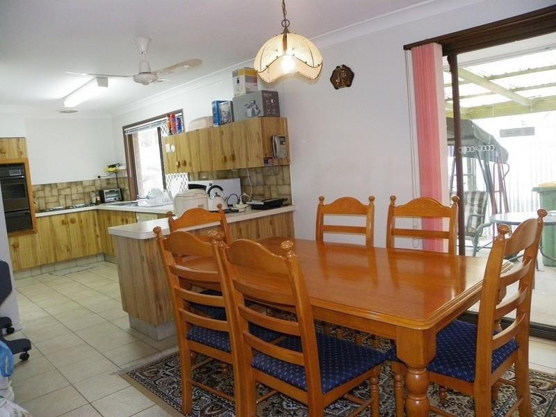 46 Paradise Road, Slacks Creek QLD 4127
