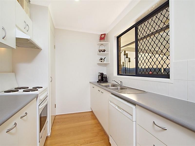 49 Tansey Drive, Tanah Merah QLD 4128