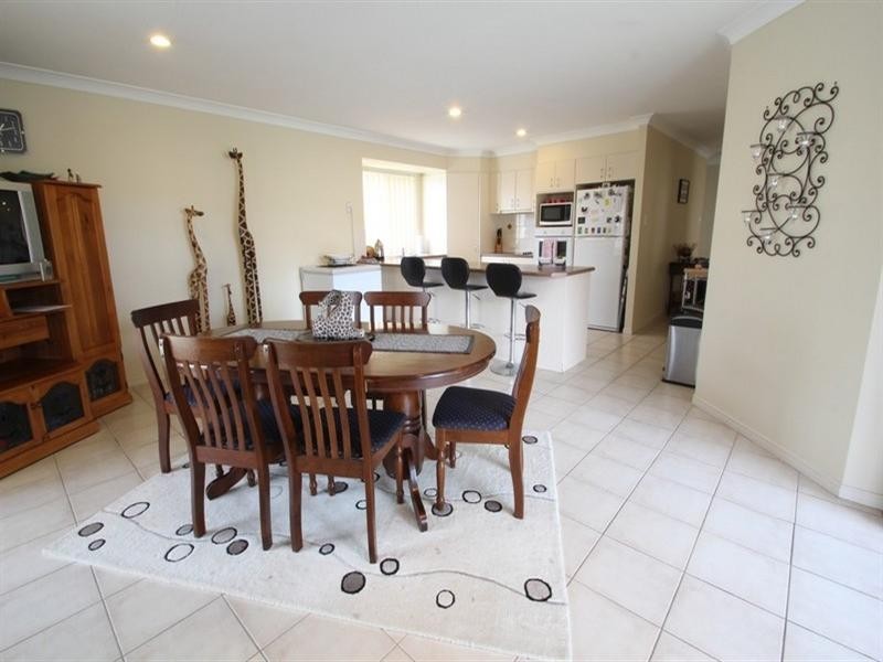 35 Allenby Drive, Meadowbrook QLD 4131