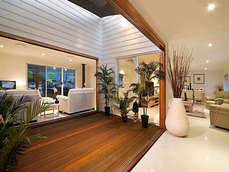 6 Kent Close, Springwood QLD 4127