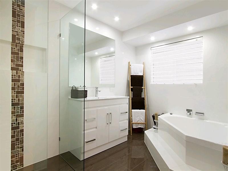 6 Kent Close, Springwood QLD 4127