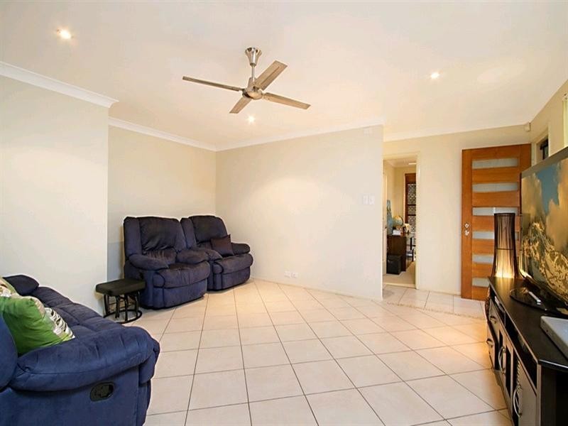 19 Westgate Avenue, Springwood QLD 4127