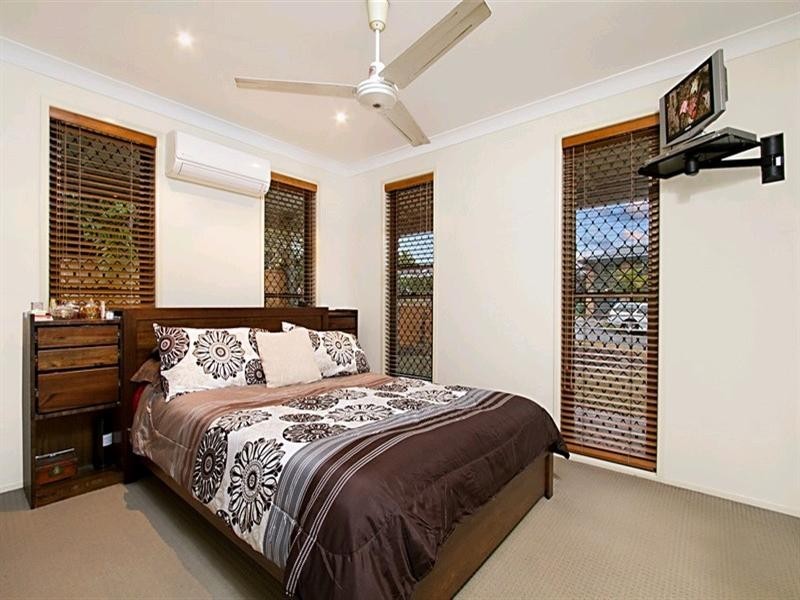 19 Westgate Avenue, Springwood QLD 4127