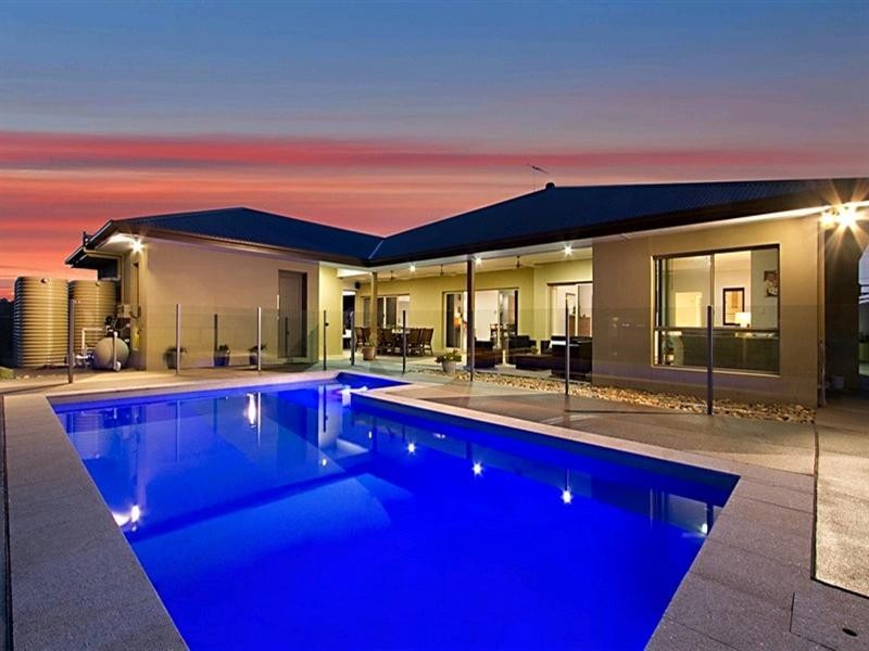 31 Yarabah Crescent, Shailer Park QLD 4128