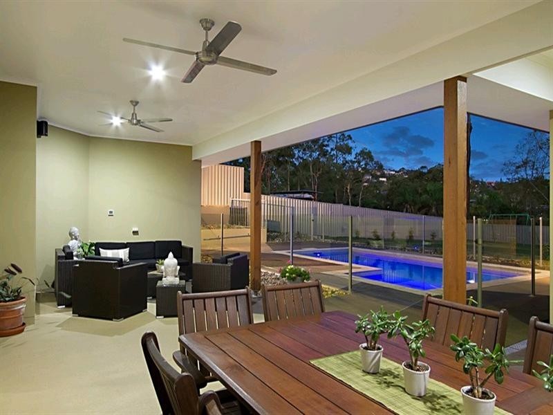 31 Yarabah Crescent, Shailer Park QLD 4128