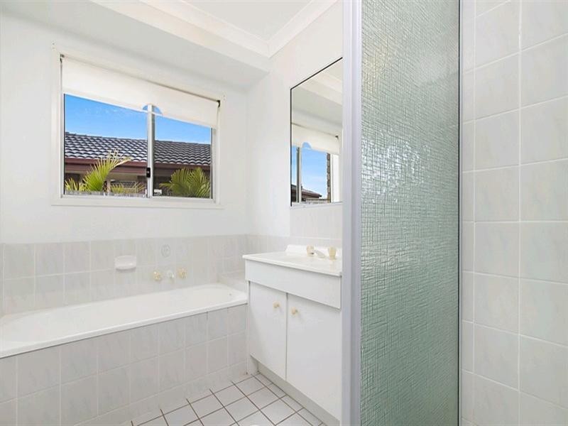 15 Timberland Place, Loganholme QLD 4129