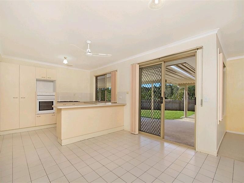 365 Chatswood Road, Shailer Park QLD 4128