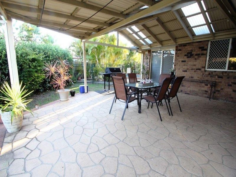 8 Parry Court, Windaroo QLD 4207
