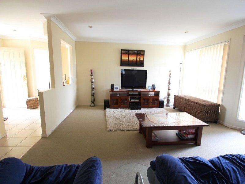 35 Allenby Drive, Meadowbrook QLD 4131