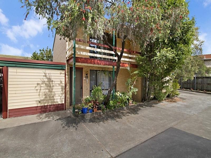 2/18 Old Chatswood Road, Daisy Hill QLD 4127