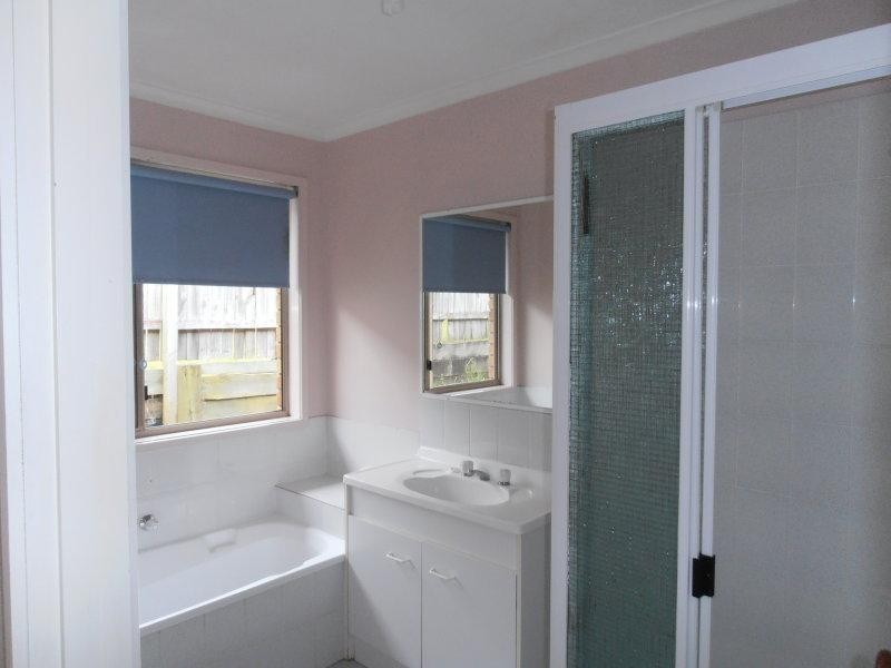 2 Jessie Crescent, Bethania QLD 4205