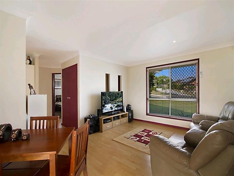 6 Ambat Court, Tanah Merah QLD 4128