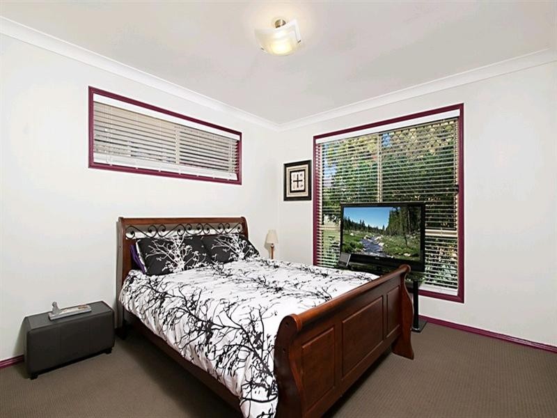 6 Ambat Court, Tanah Merah QLD 4128