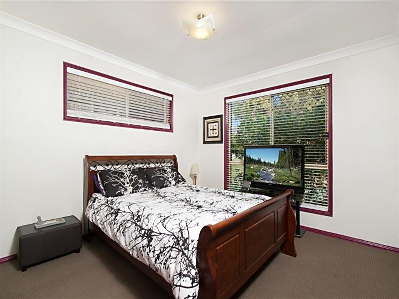 6 Ambat Court, Tanah Merah QLD 4128