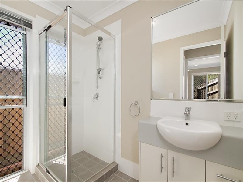 9 Bindarri Close, Waterford QLD 4133