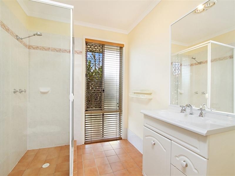 2 Perak Court, Tanah Merah QLD 4128