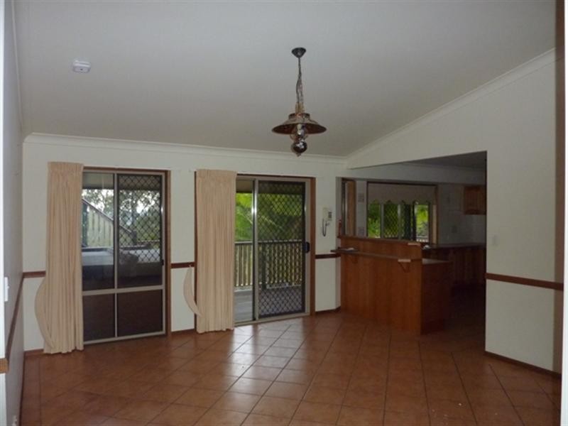 49 Bayview Drive, Tanah Merah QLD 4128