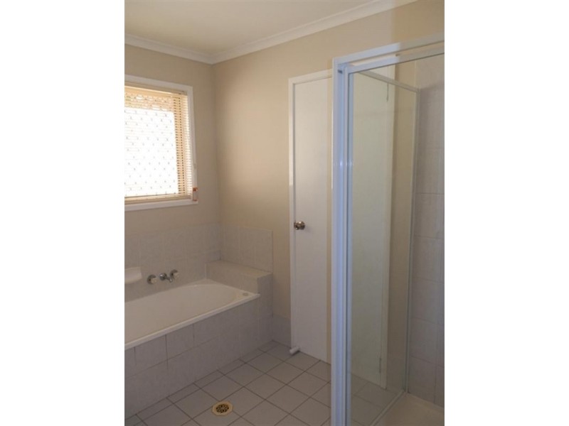 5 Burrum Court, Eagleby QLD 4207