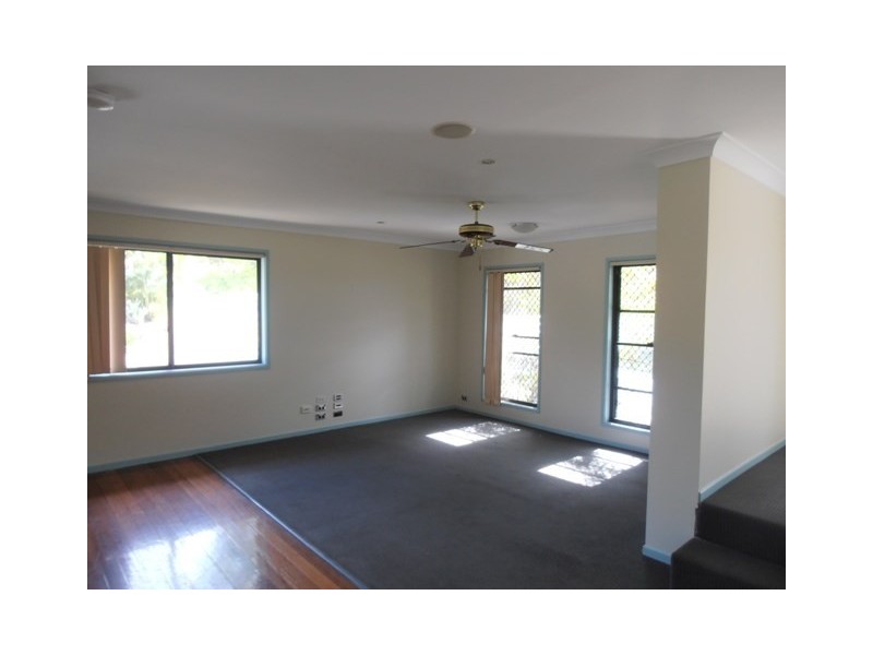 67 Barbaralla Drive, Springwood QLD 4127