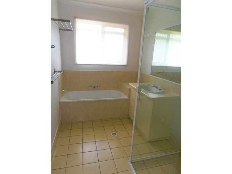 17 Perak Court, Tanah Merah QLD 4128