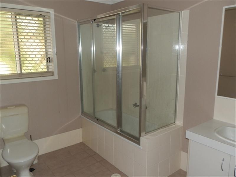 32 Batehaven Street, Loganholme QLD 4129