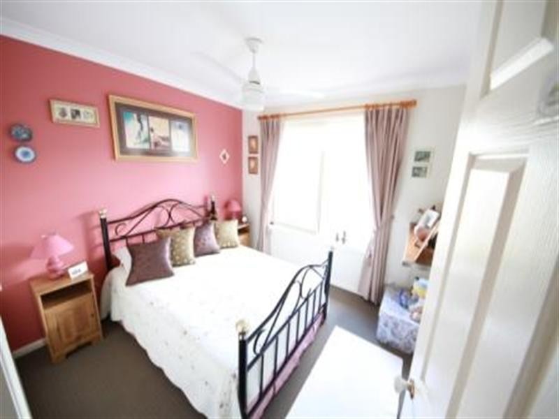 16 Starling Street, Loganlea QLD 4131