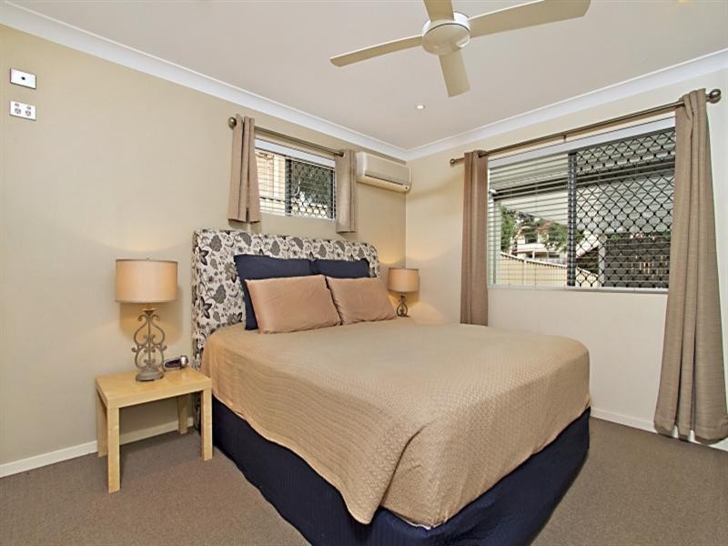 6 Jacqueline Avenue, Springwood QLD 4127