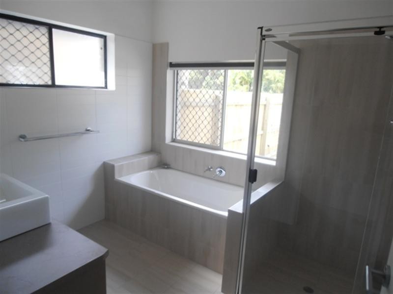 54B Beenleigh Redland Bay Road, Loganholme QLD 4129