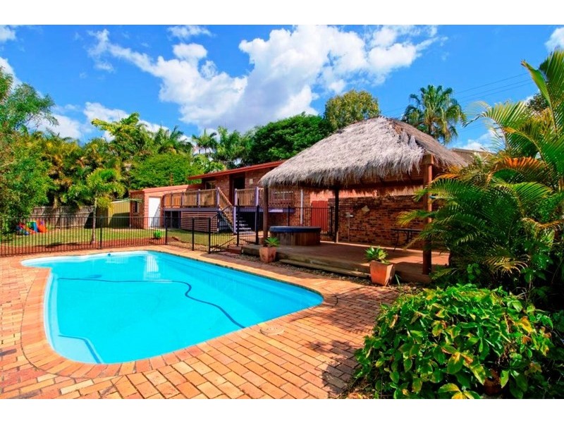 120 Barbaralla Drive, Springwood QLD 4127