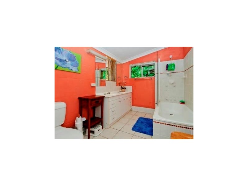 120 Barbaralla Drive, Springwood QLD 4127