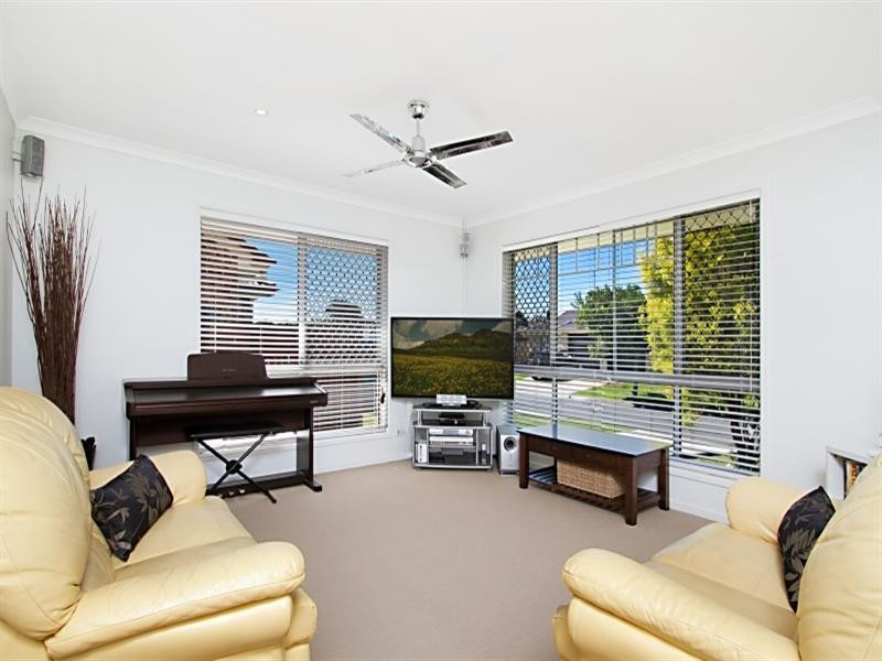 4 Ngungun Close, Loganholme QLD 4129