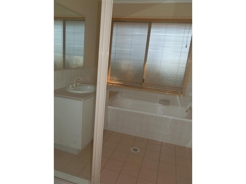 15 Innes Crescent, Cornubia QLD 4130