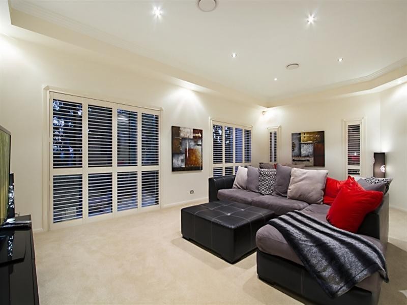 64 Leo Lindo Drive, Shailer Park QLD 4128