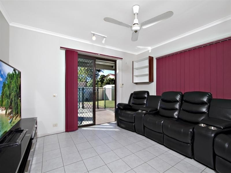 22 Westmoreland Boulevard, Springwood QLD 4127