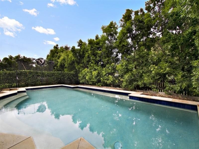 18 Riviera Court, Cornubia QLD 4130