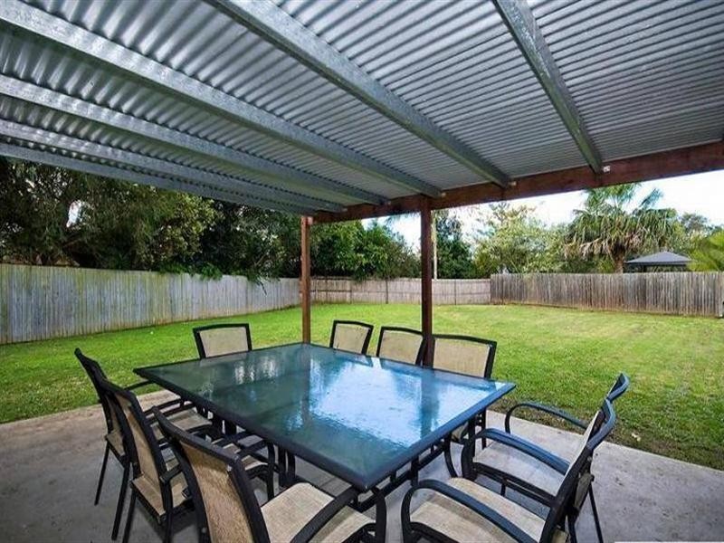 10 Sabak Street, Tanah Merah QLD 4128