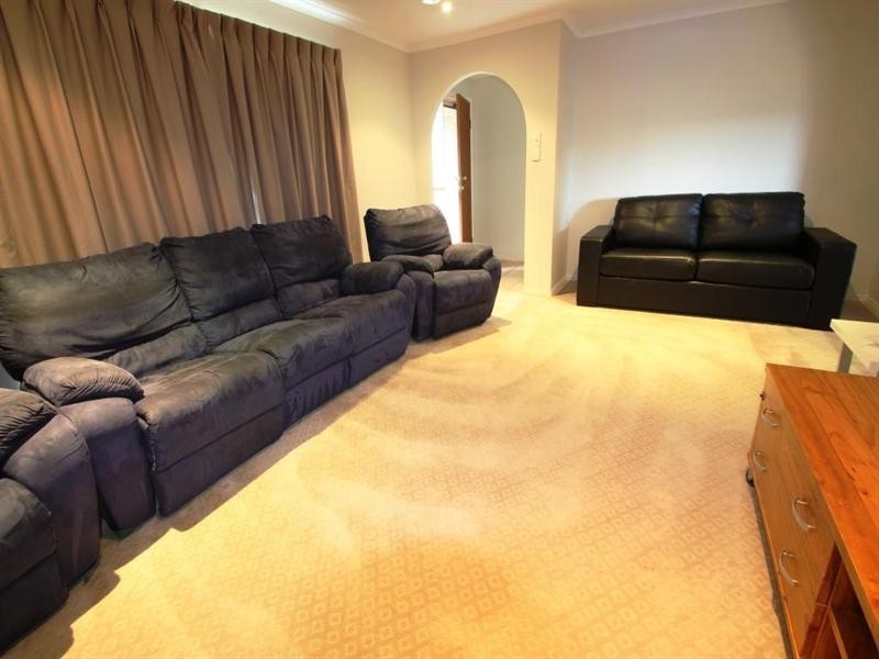 51 Kiewa Drive, Loganholme QLD 4129