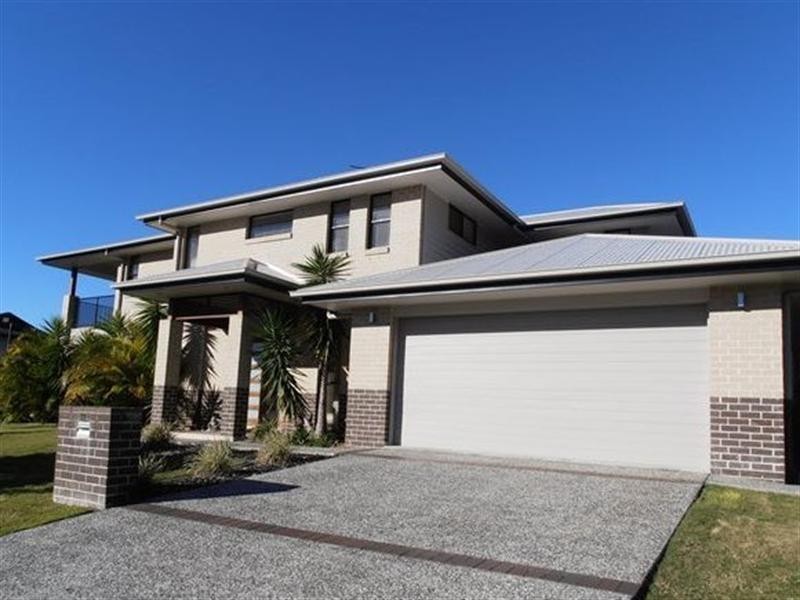 31 Lake Breeze Drive, Windaroo QLD 4207