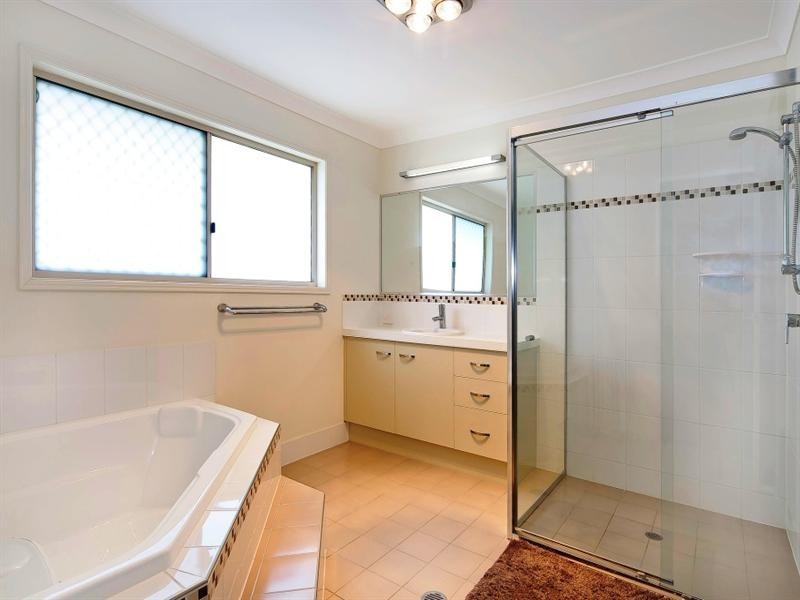 124A Shailer Road, Shailer Park QLD 4128
