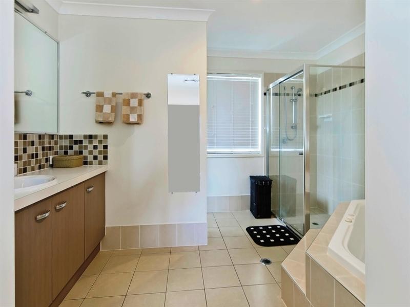 124A Shailer Road, Shailer Park QLD 4128