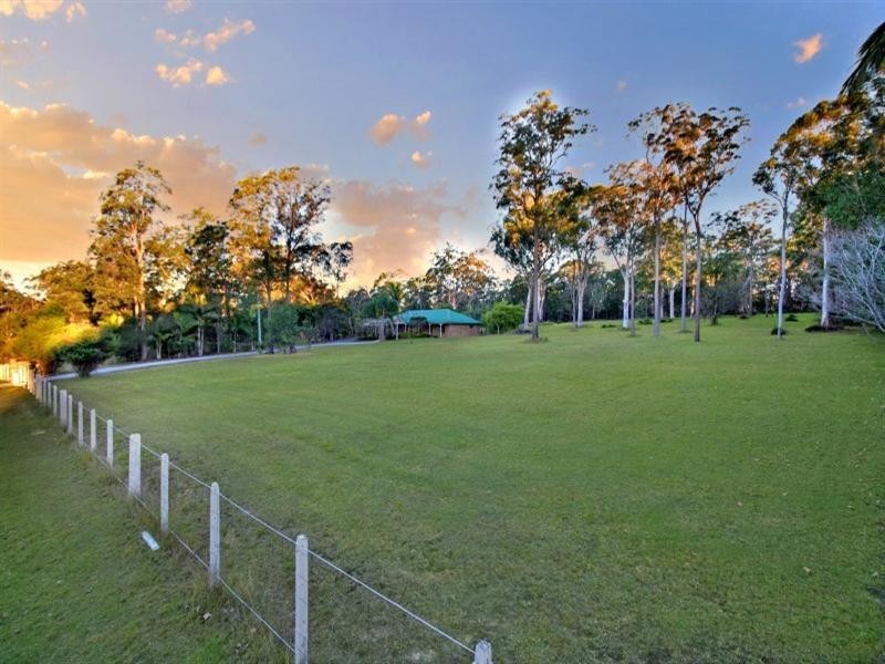 17 Esk Court, Carbrook QLD 4130